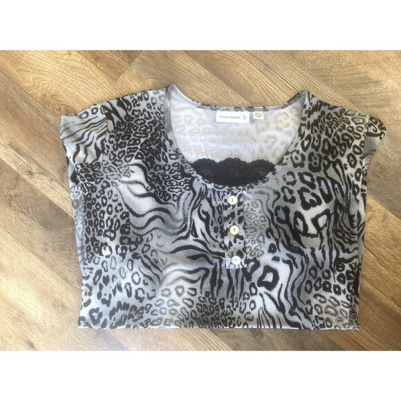 Susan Graver Black/Gray Cheetah Print Blouse Womens 1X - Picture 2 of 7